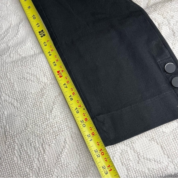 Soft Surroundings black pull on‎ button ankle pants Medium - Picture 2 of 6